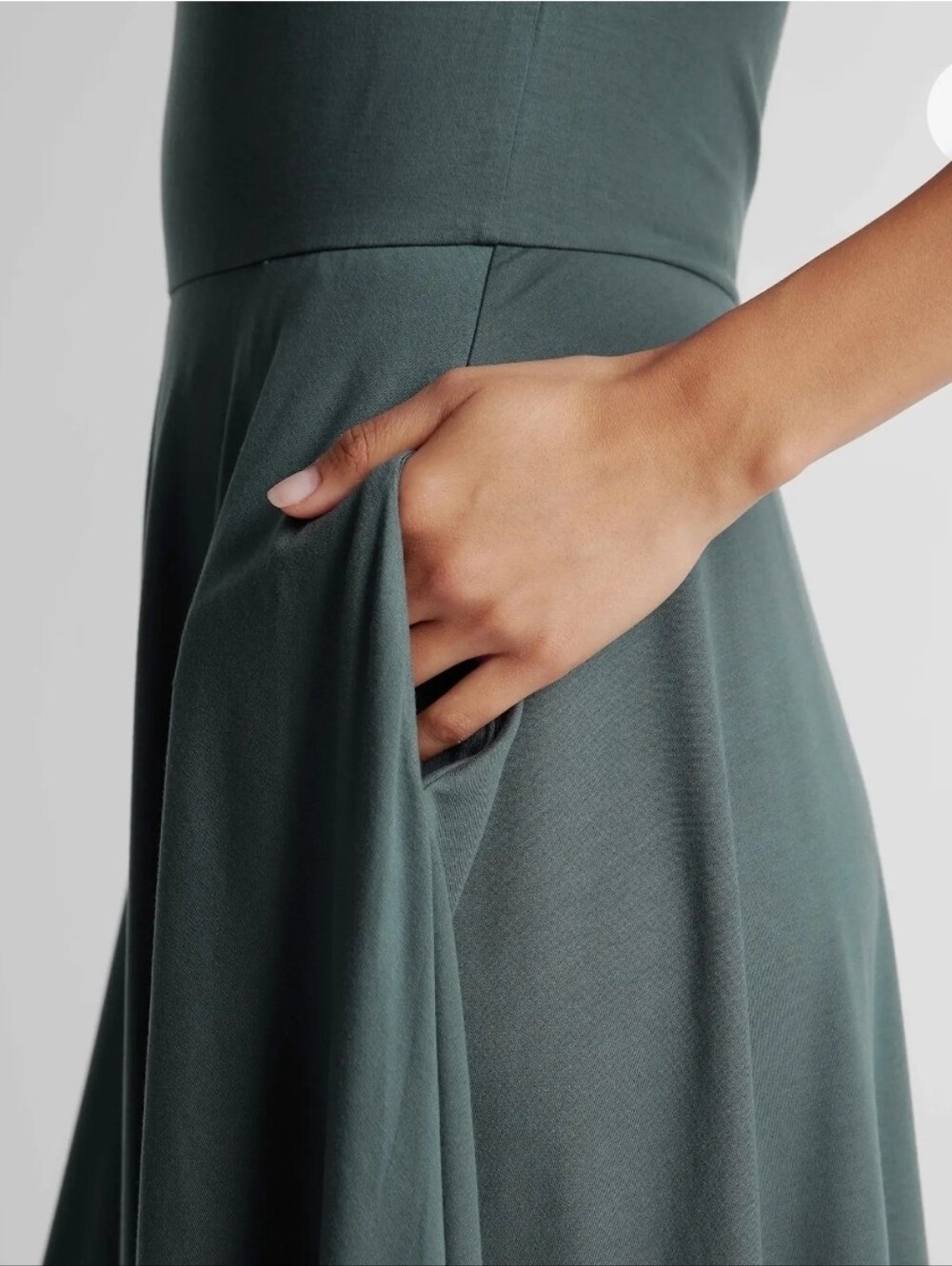 Quince Tencel Jersey Fit & Flare Dress Olive Green Sleeveless Midi Dress - Picture 3 of 6